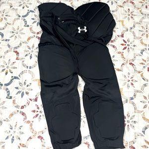 Boys Under Armour Football pants/pads